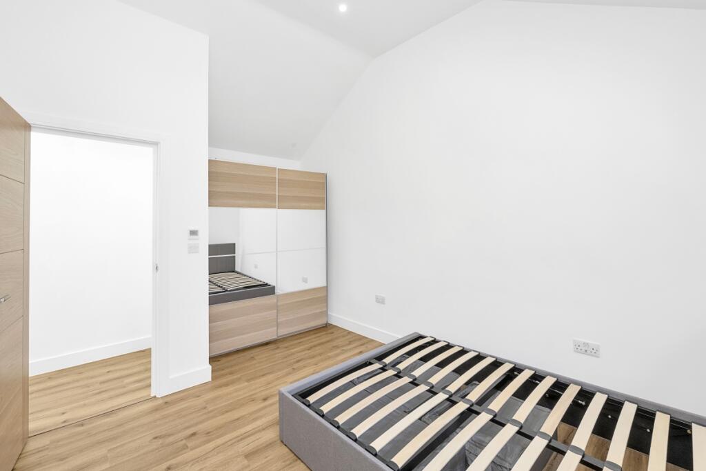 Additional image 5 of London Road St Albans AL1