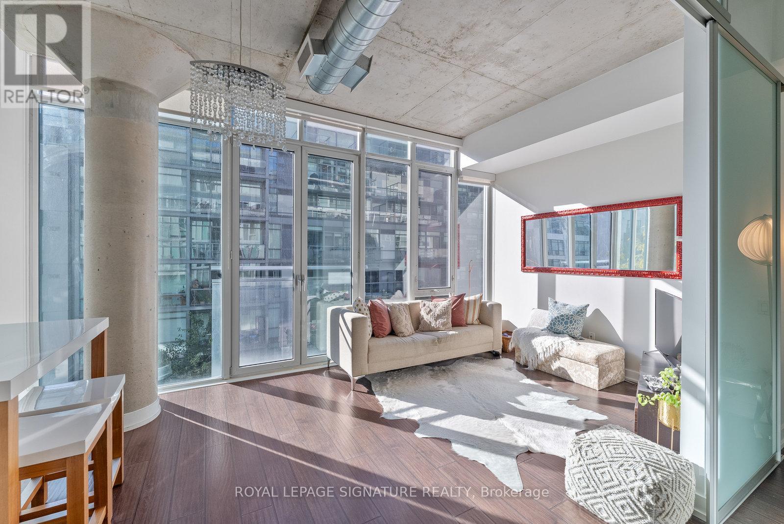 Property image for 504 - 20 STEWART STREET|Toronto (Waterfront Communities), Ontario M5V1H6