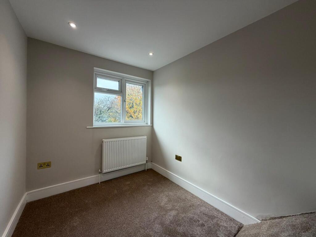 Additional image 6 of Wych Elms, Park Street, AL2