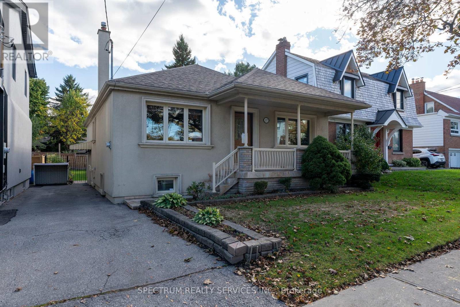 Primary image of 207 CHURCH STREET|Toronto (Weston), Ontario M9N1N9