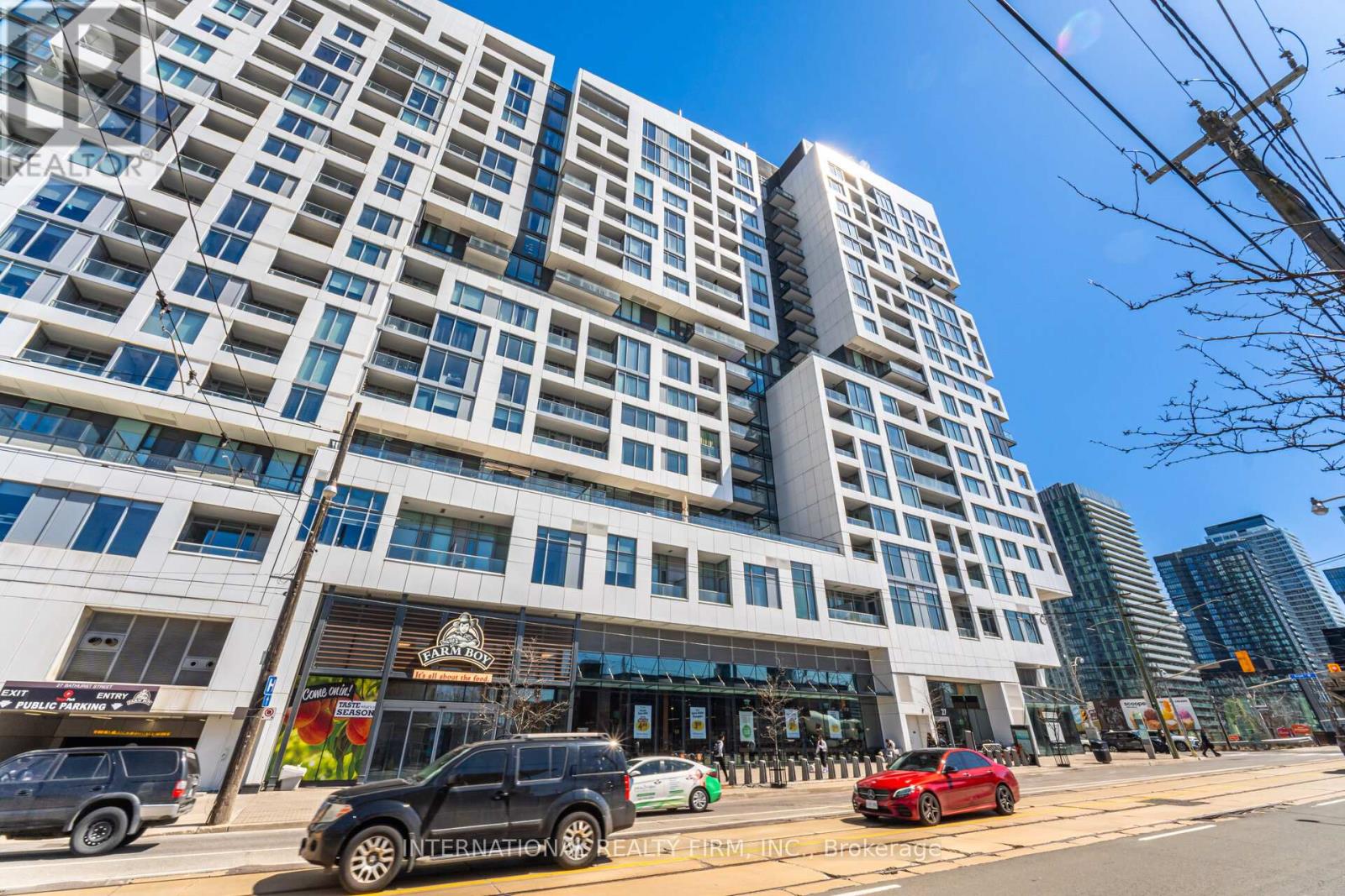 Property image for 1012 - 27 BATHURST STREET|Toronto (Waterfront Communities), Ontario M5V2P1