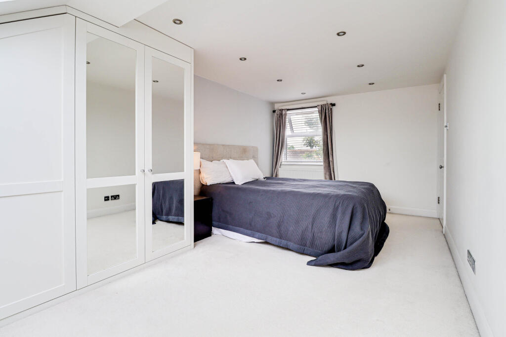 Additional image 17 of High Street, London Colney, AL2