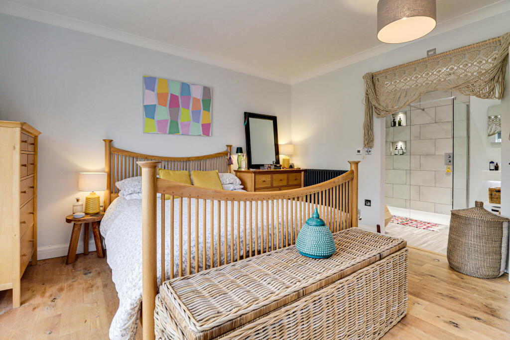 Additional image 14 of Beningfield Drive, London Colney, AL2