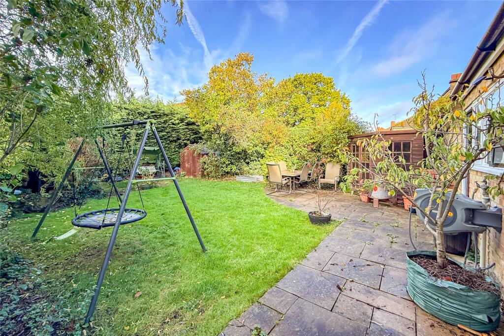 Additional image 11 of Farringford Close, St. Albans, Hertfordshire, AL2