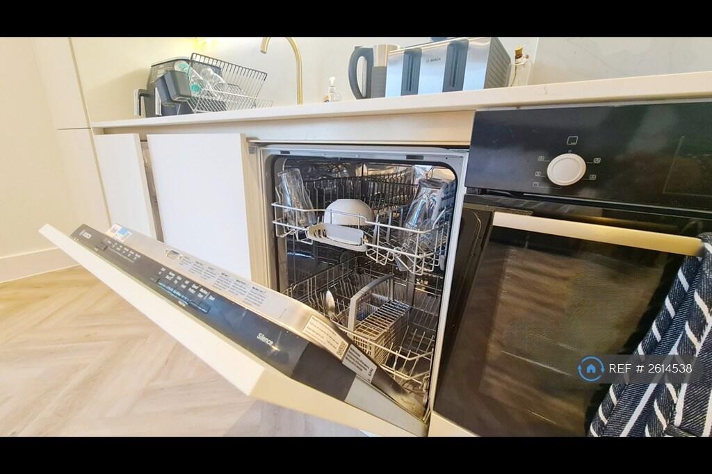 Additional image 4 of Hatfield Road, St Albans, AL1