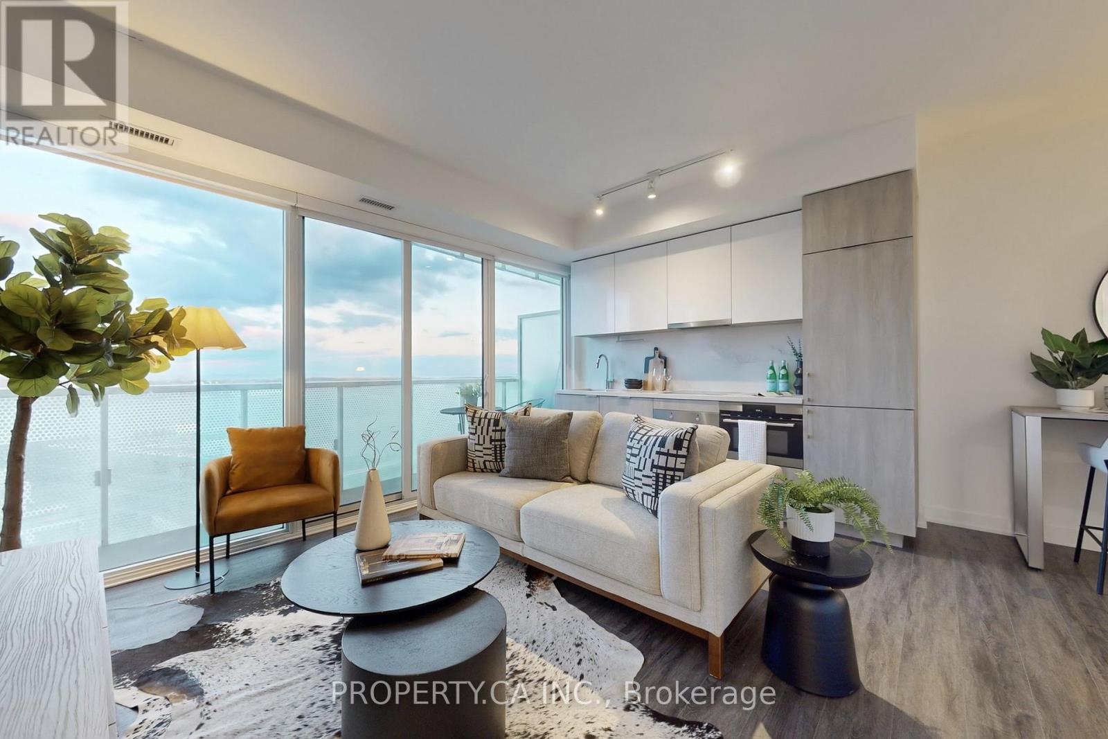 Property image for 2209 - 15 QUEENS QUAY E|Toronto (Waterfront Communities), Ontario M5E0C5