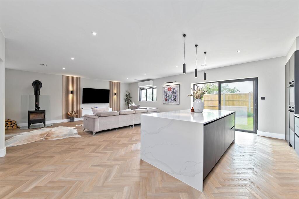 Additional image 7 of The Meads, Bricket Wood, St. Albans