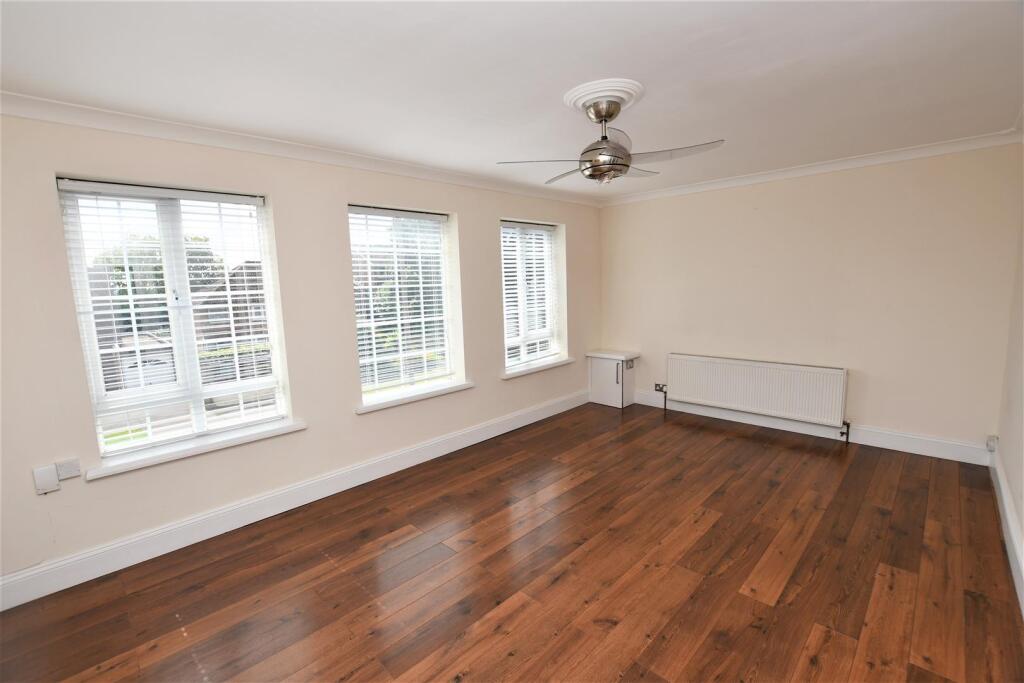 Additional image 2 of How Wood, Park Street