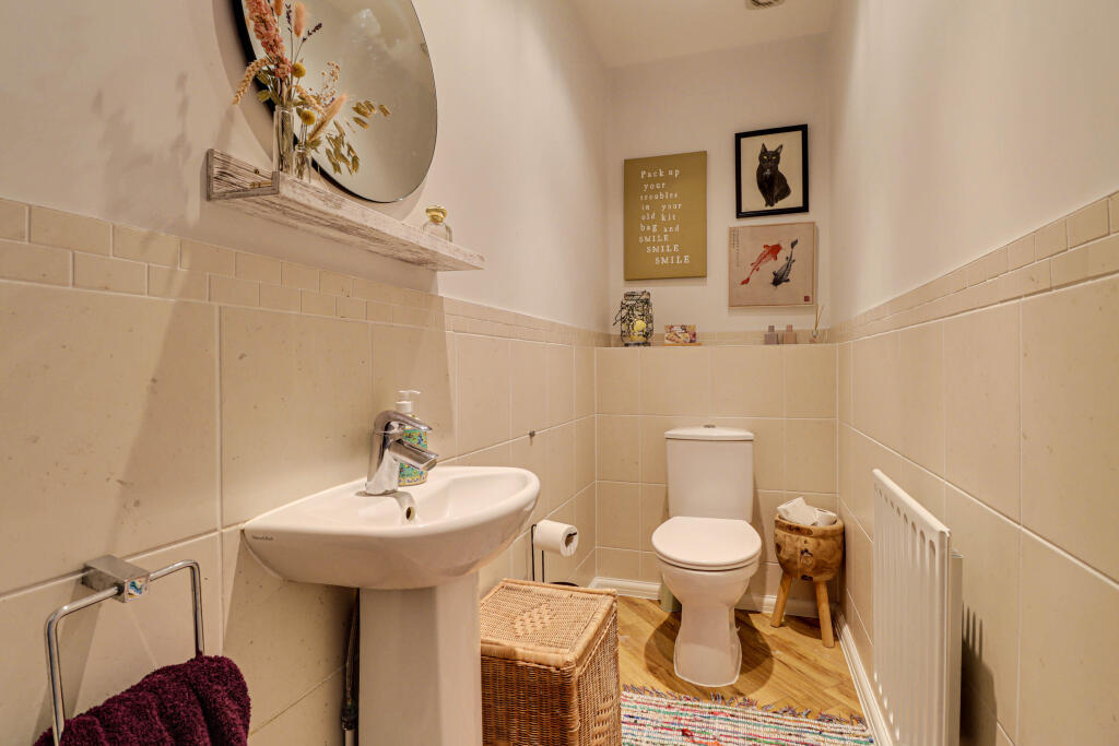 Additional image 24 of Beningfield Drive, London Colney, AL2