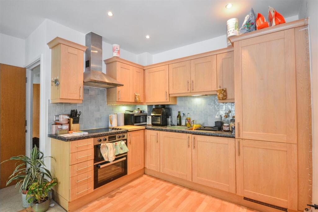 Additional image 6 of Camp Road, St. Albans