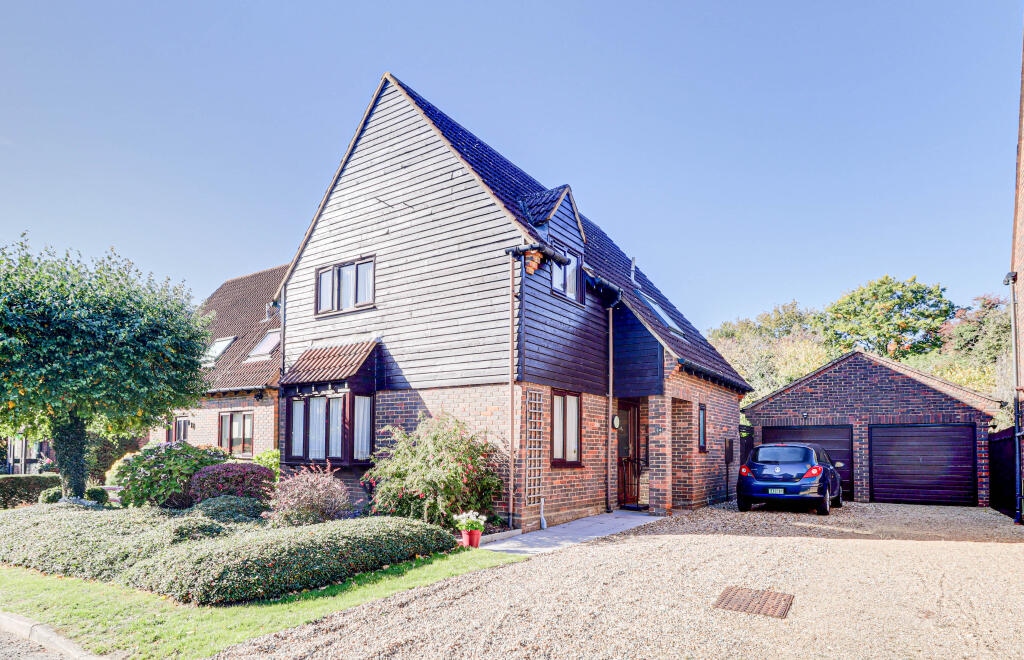 Additional image 19 of Old Orchard, Park Street, St Albans, AL2