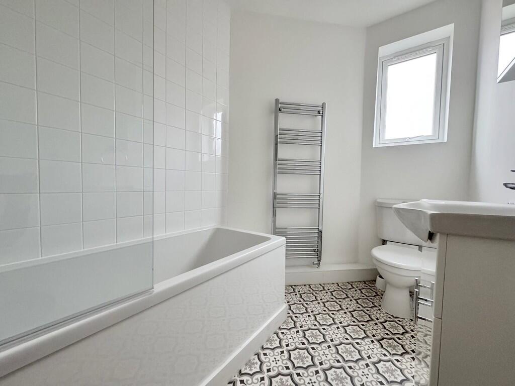 Additional image 9 of Frogmore, St. Albans