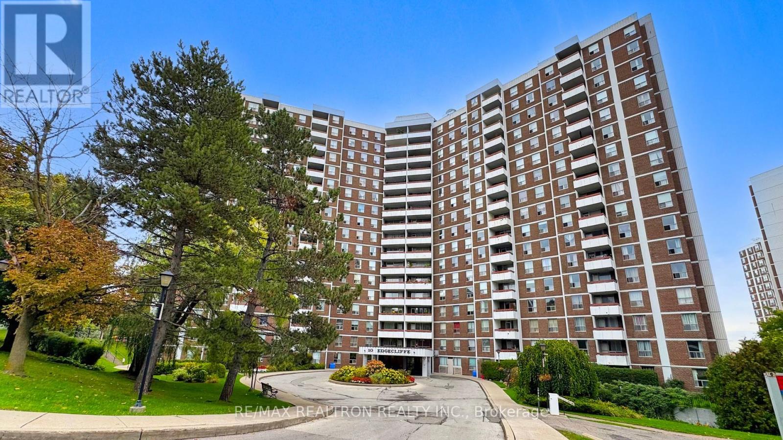 Property image for 1918 - 10 EDGECLIFFE GOLFWAY|Toronto (Flemingdon Park), Ontario M3C3A3