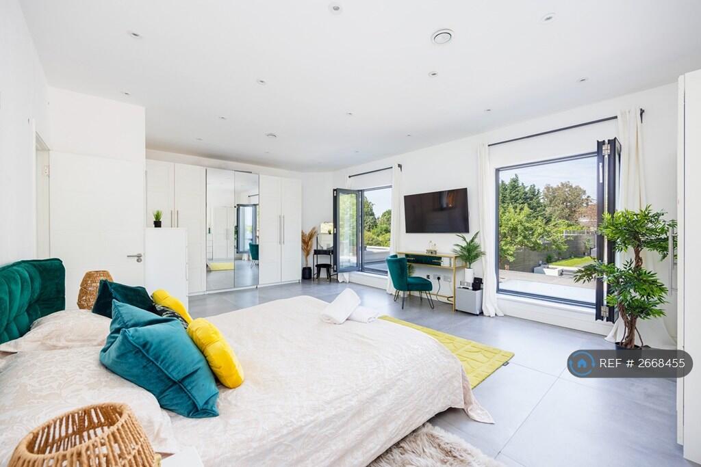 Additional image 9 of Charmouth Road, St. Albans, AL1