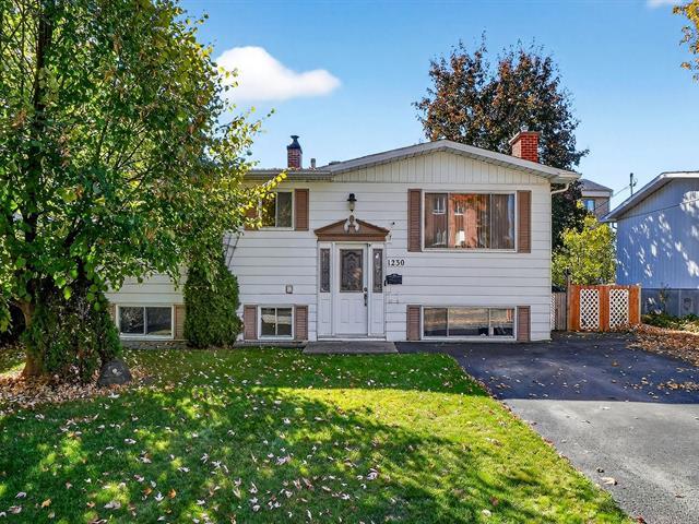 Property image for 1230 Rue McKenzie|Terrebonne (Terrebonne), Quebec J6W3J8