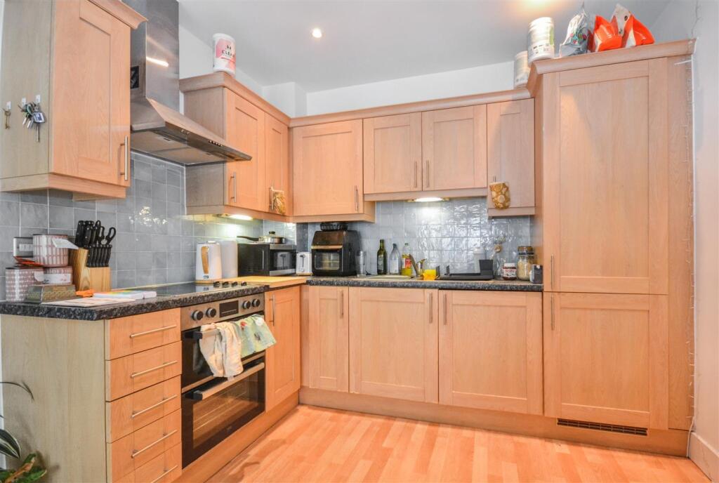 Additional image 5 of Camp Road, St. Albans