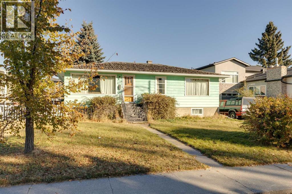 Property image for 2108 Halifax Crescent NW|Calgary, Alberta T2M4C7