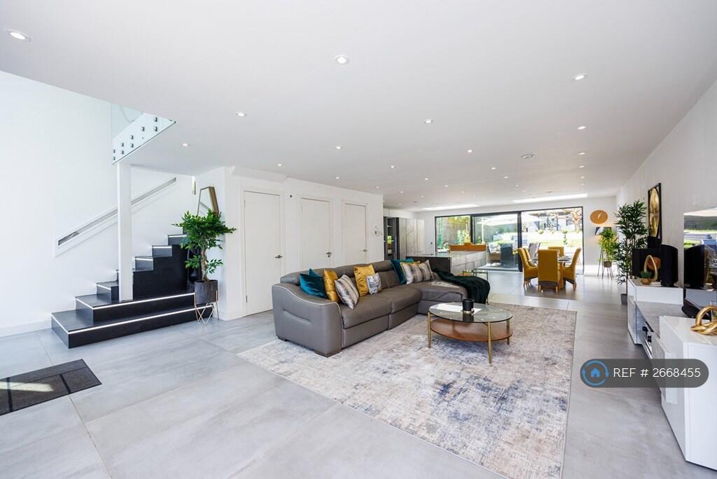 Additional image 5 of Charmouth Road, St. Albans, AL1