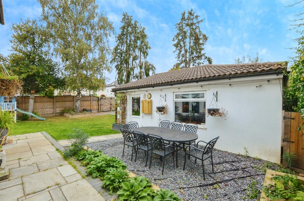 Additional image 16 of Fairway Close, Park Street, St. Albans