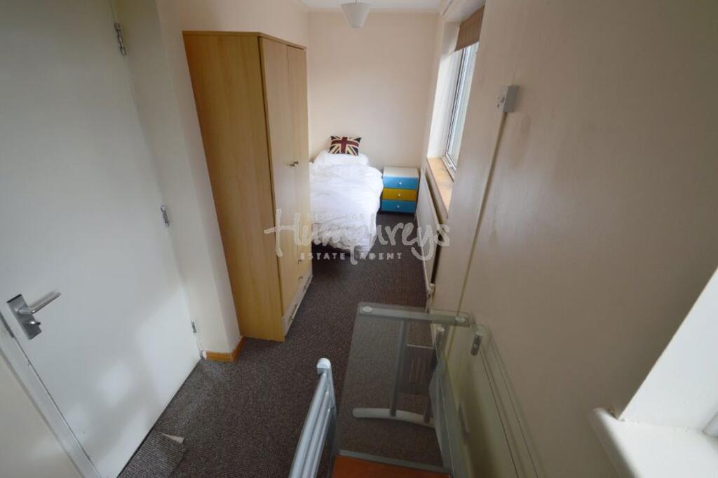 Additional image 3 of Stockbreach Close