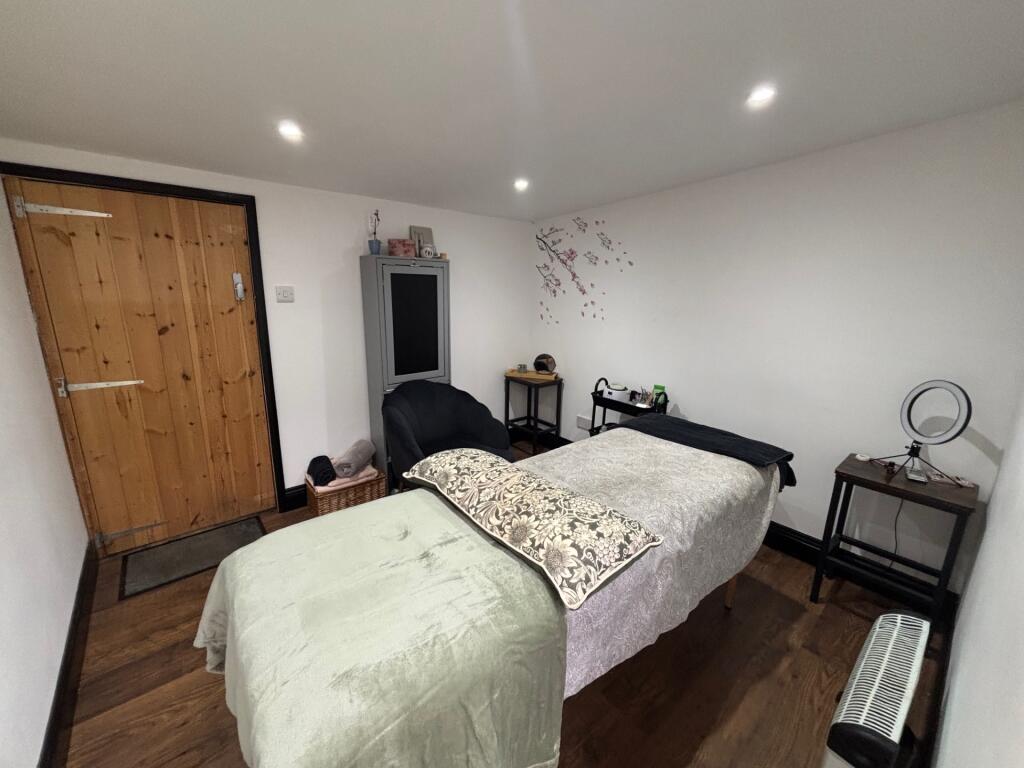 Additional image 6 of St Annes Road, London Colney, AL2