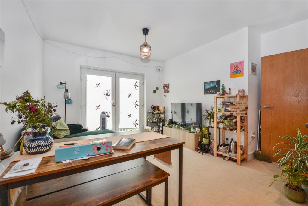 Additional image 4 of Camp Road, St. Albans