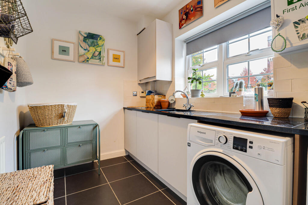 Additional image 10 of Beningfield Drive, London Colney, AL2