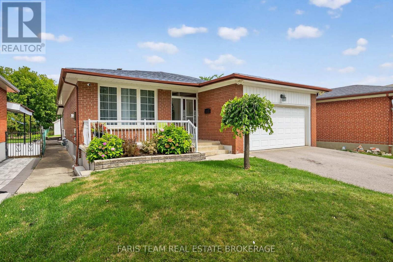 Property image for 38 COLLINGDALE ROAD|Toronto (Mount Olive-Silverstone-Jamestown), Ontario M9V3R1