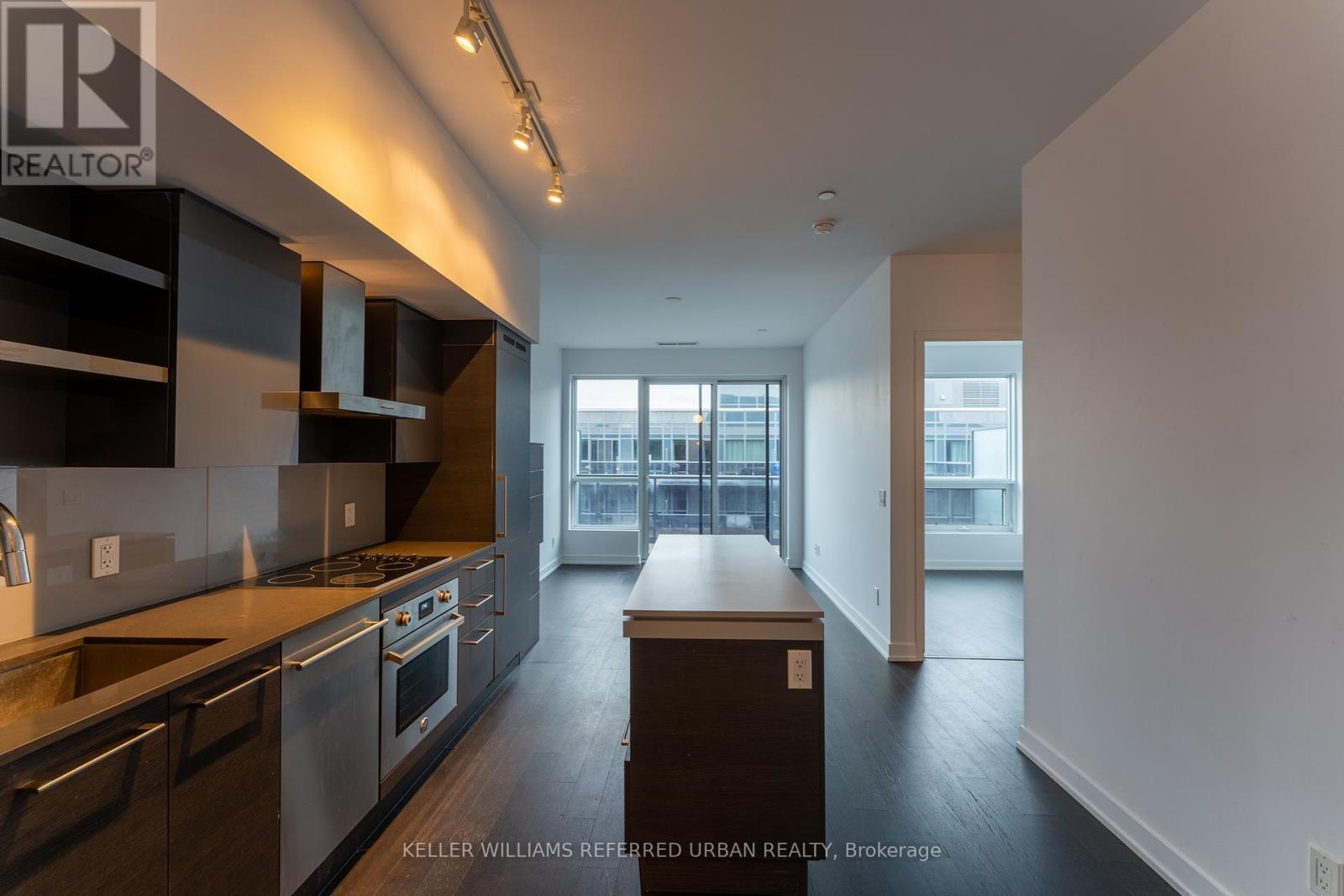 PH17 - 1030 KING STREET W|Toronto (Niagara), Ontario M6K3N3