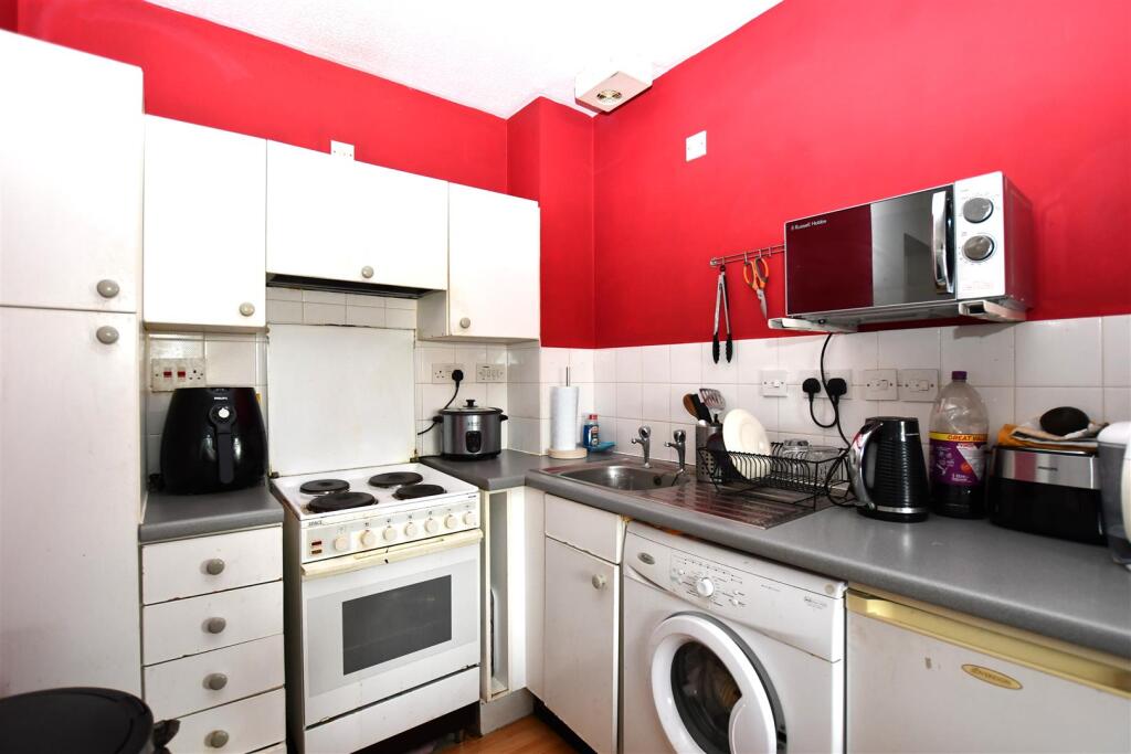 Additional image 4 of Chatsworth Court, Stanhope Road, St. Albans