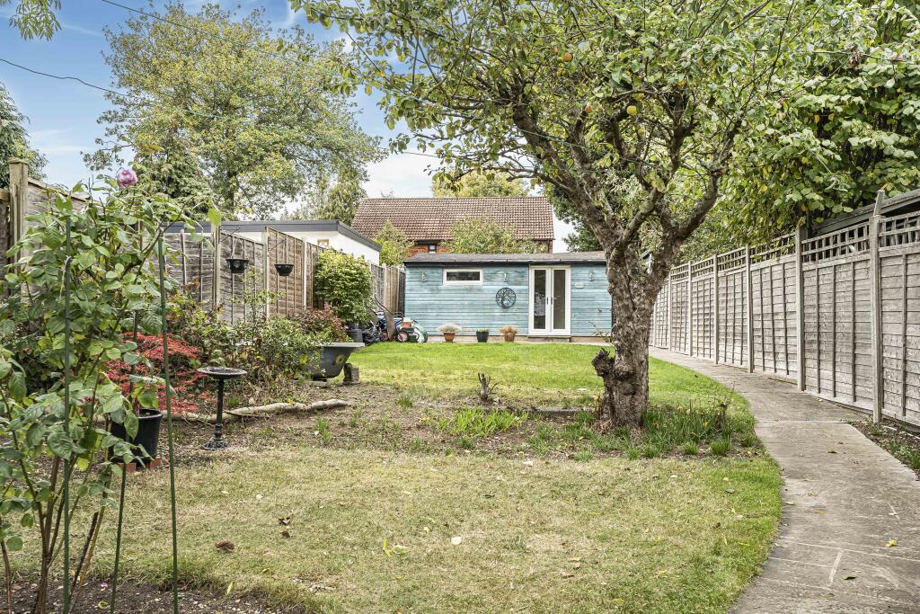 Additional image 27 of Penn Road, Park Street, St Albans, AL2