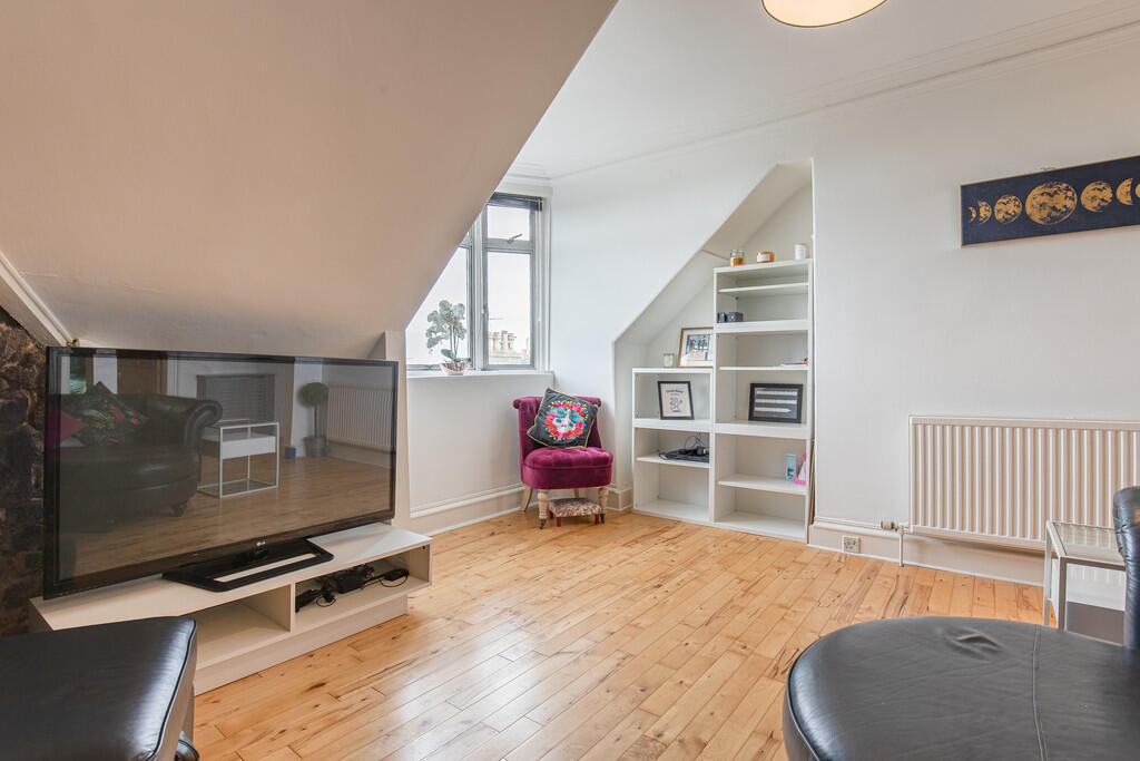 Additional image 15 of Richmond Street - Top Floor Left, Aberdeen