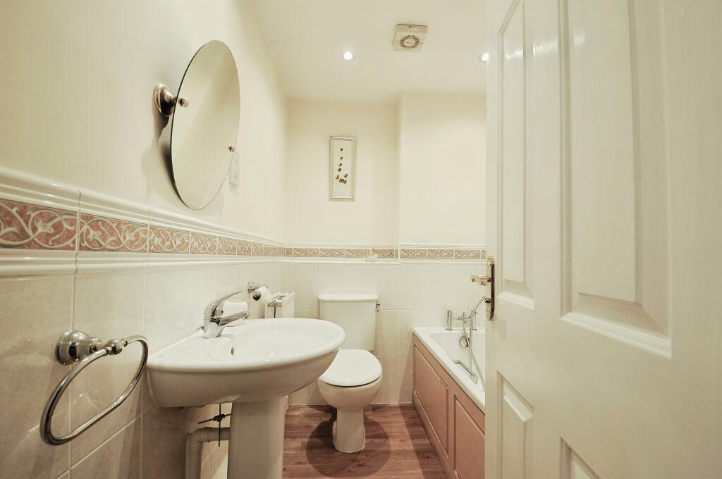 Additional image 4 of Minister Court, Frogmore, ST. ALBANS