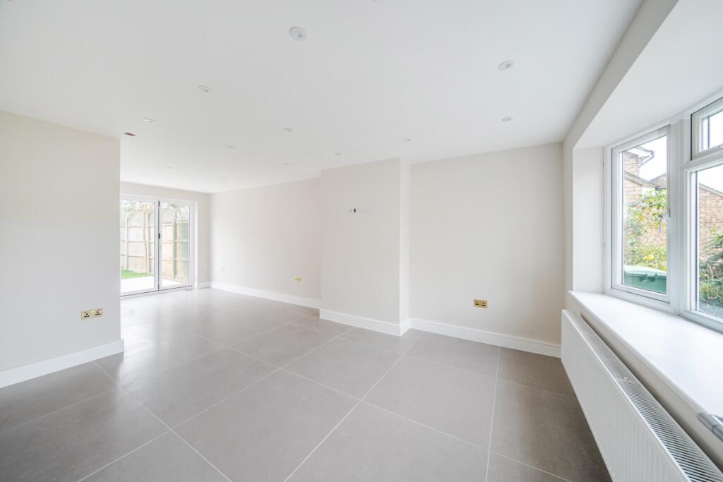 Additional image 13 of Wych Elms St. Albans AL2