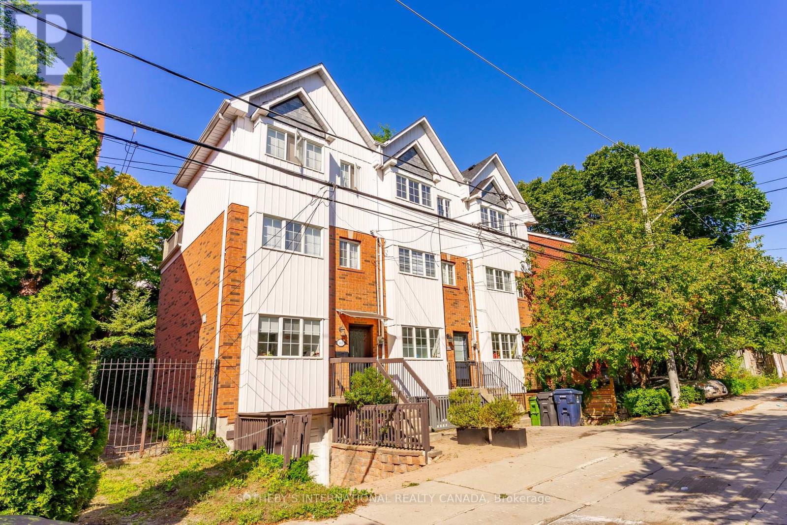 Primary image of 58A POULETT STREET|Toronto (Moss Park), Ontario M5A1Z5