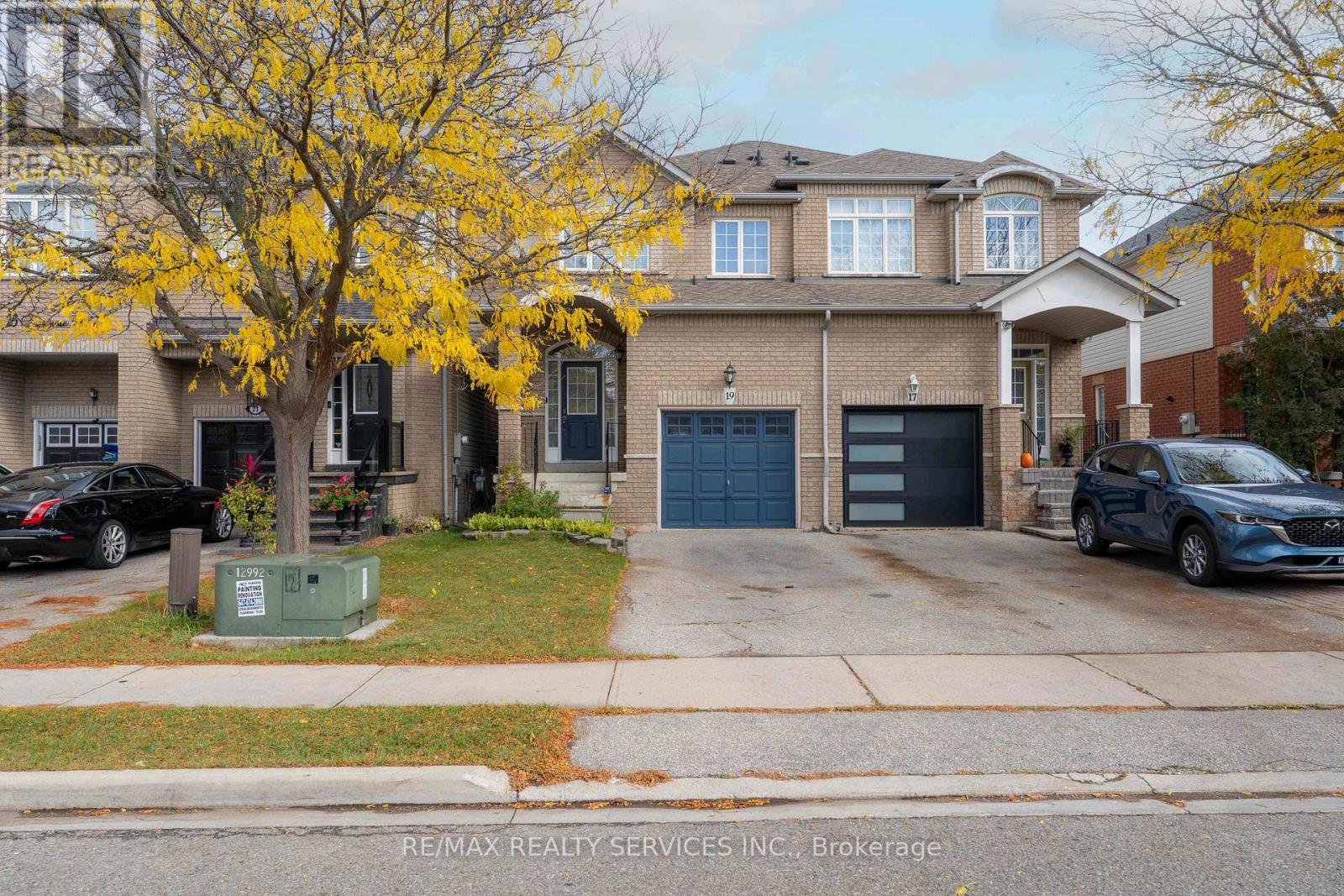 Property image for 19 TRAYMORE STREET|Brampton (Fletcher's Meadow), Ontario L7A2G2