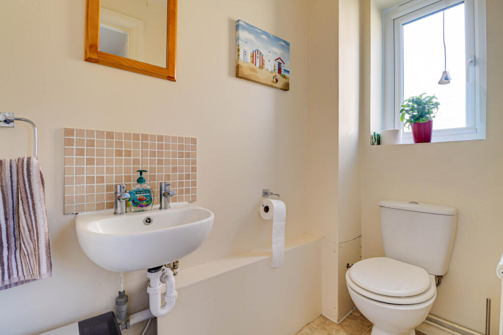 Additional image 9 of Old Orchard, Park Street, St Albans, AL2