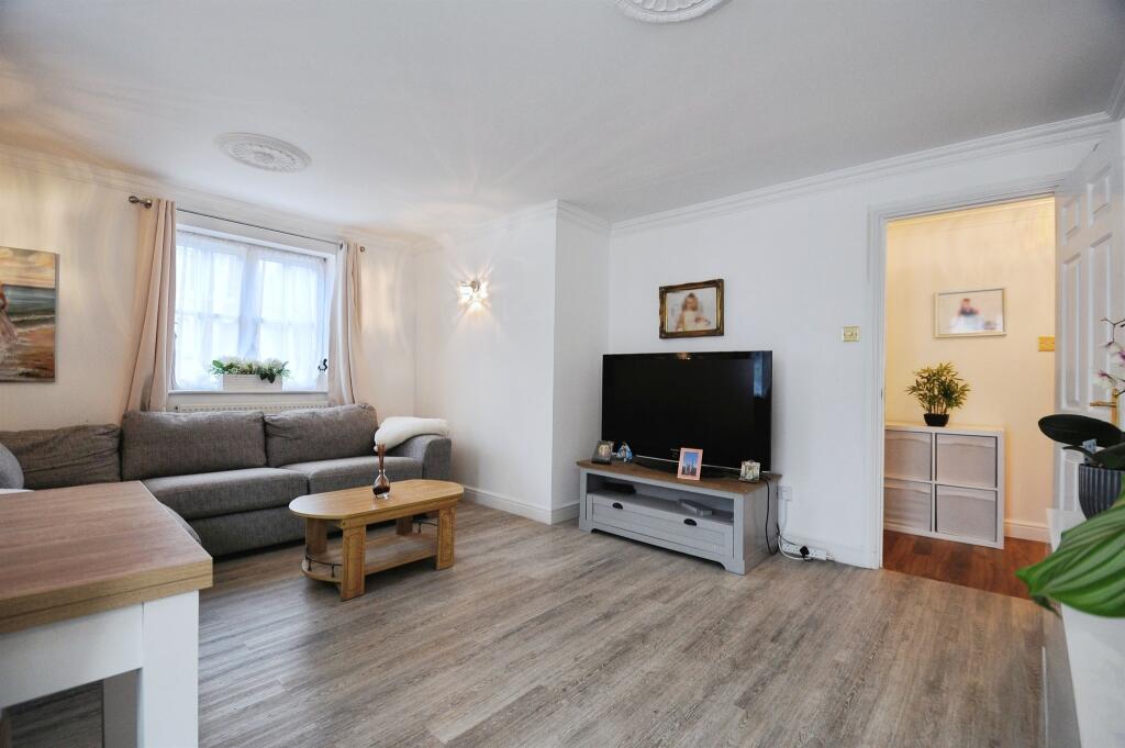 Additional image 5 of Minister Court, Frogmore, ST. ALBANS