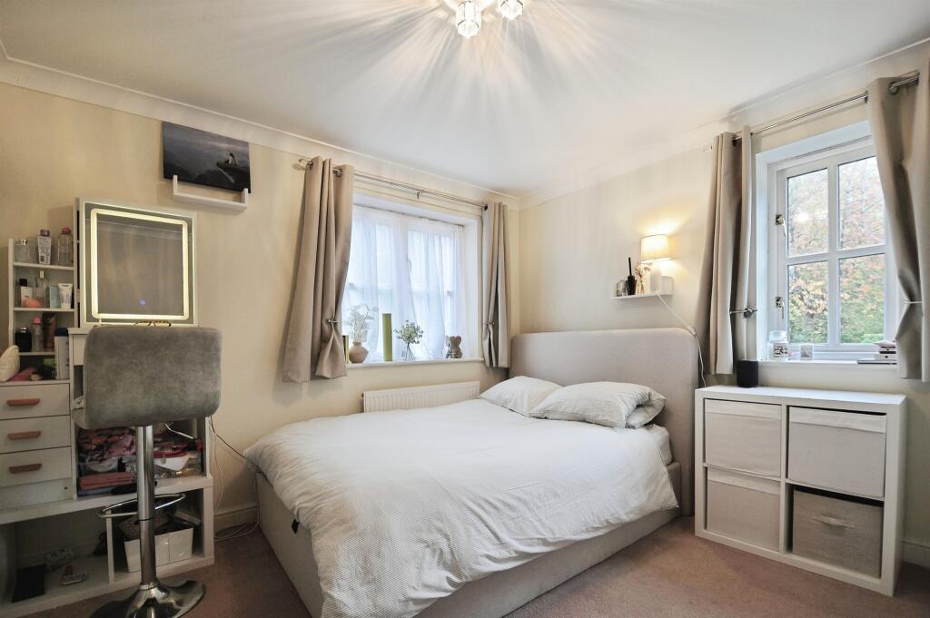 Additional image 6 of Minister Court, Frogmore, ST. ALBANS