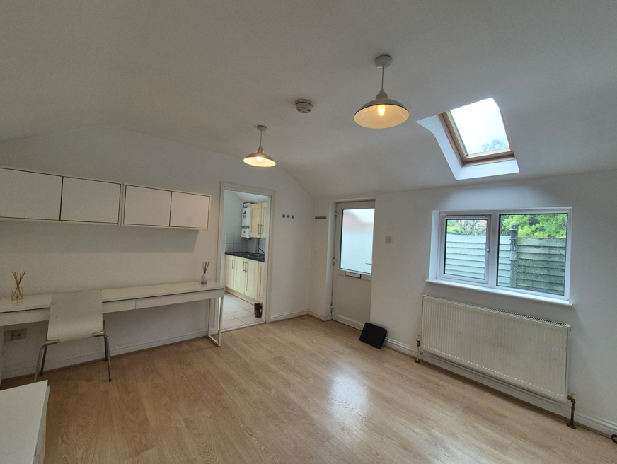 Additional image 5 of Hatfield Road, St. Albans, Hertfordshire, AL1