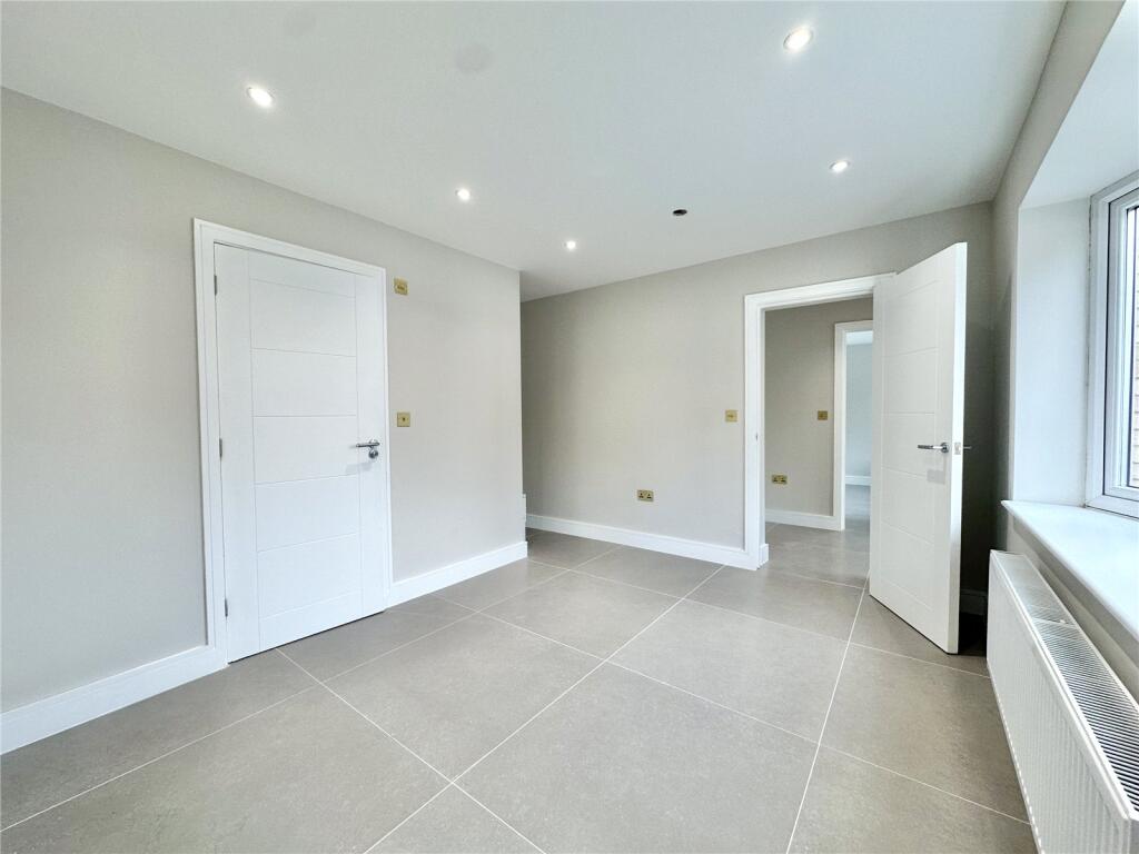 Additional image 10 of Wych Elms, Park Street, St. Albans, Hertfordshire, AL2