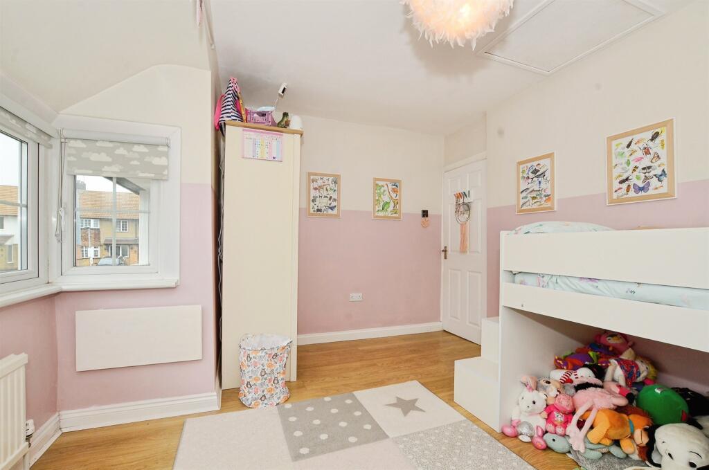 Additional image 10 of Fairway Close, Park Street, St. Albans