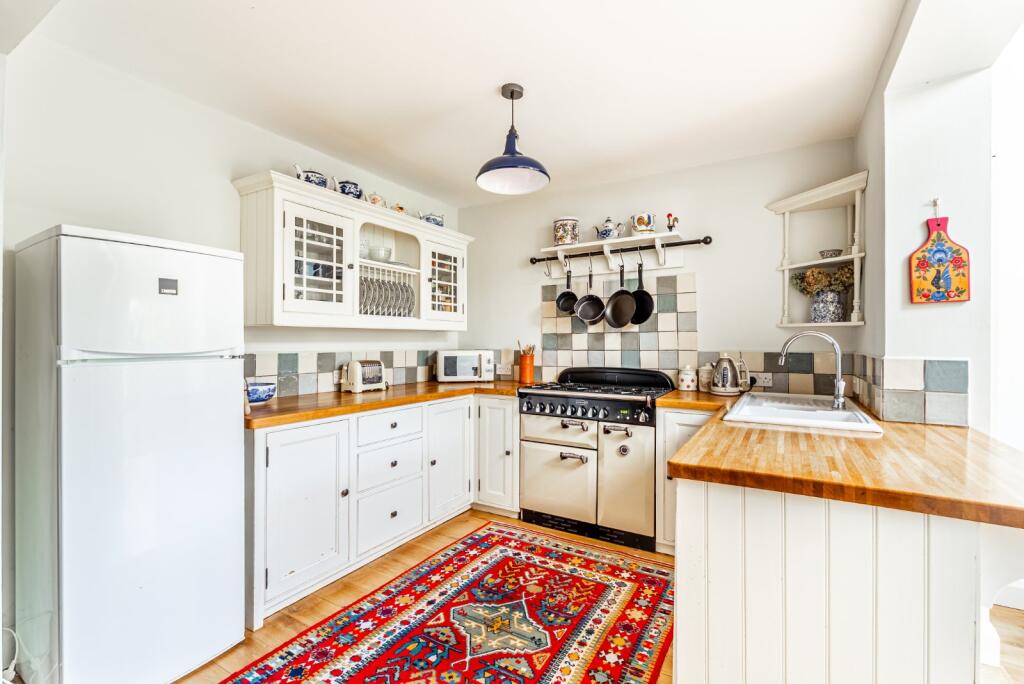 Additional image 6 of Watling Street, Park Street, St. Albans, Hertfordshire, AL2