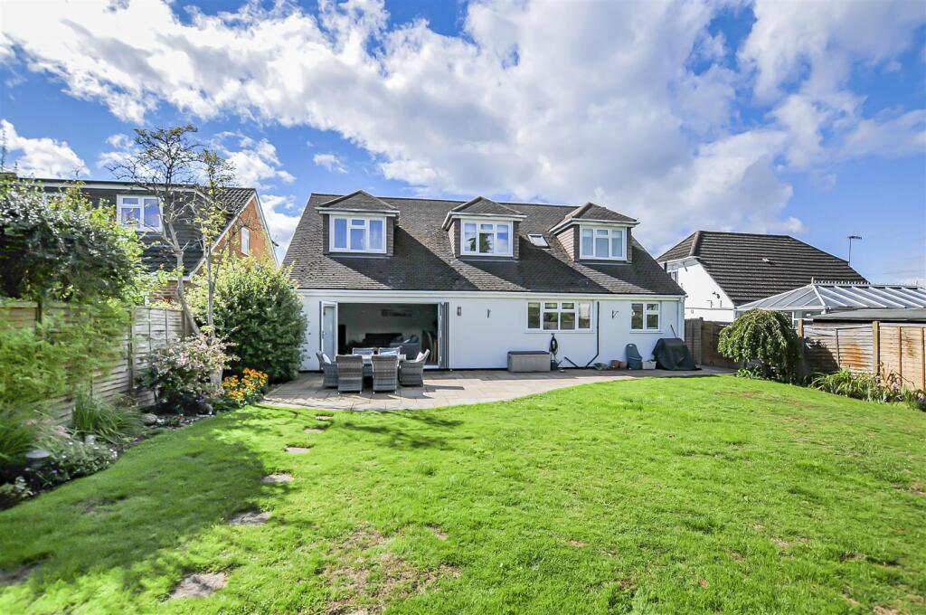 Additional image 17 of Oakwood Road, Bricket Wood, St. Albans