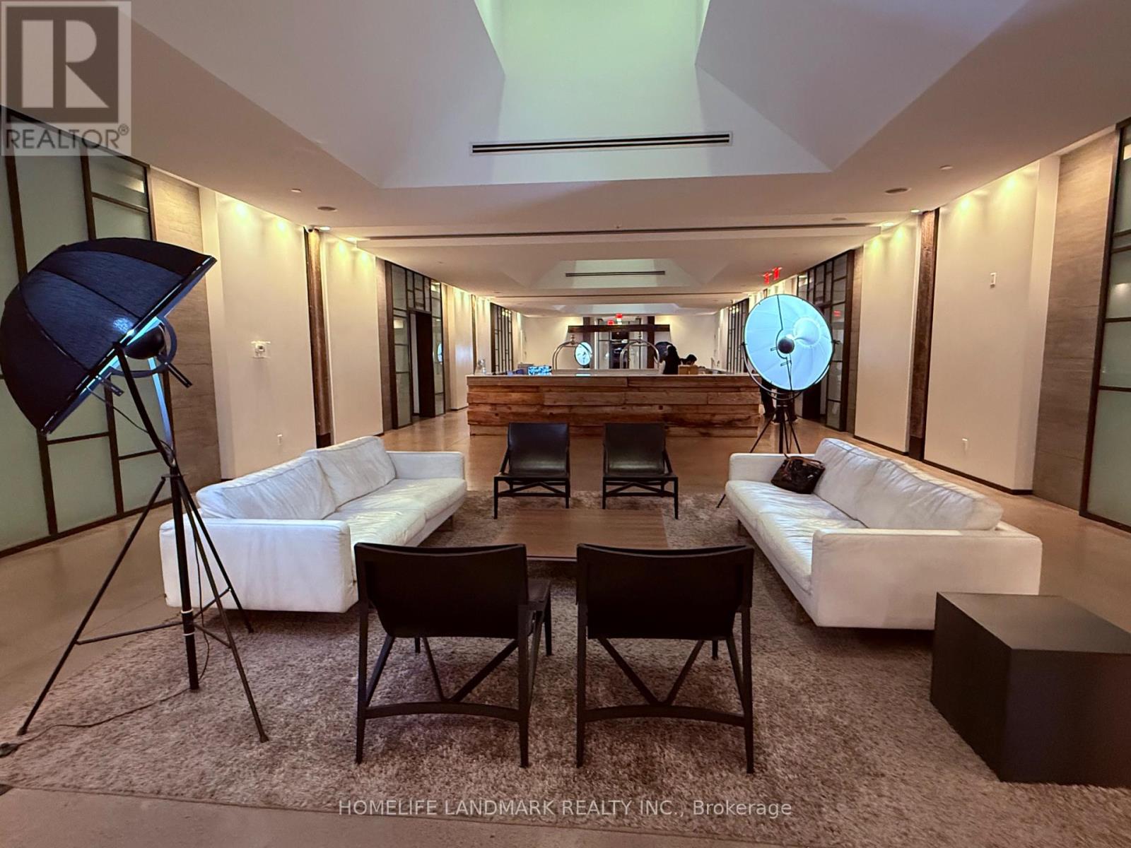 228 - 1030 KING STREET W|Toronto (Niagara), Ontario M6K3N3