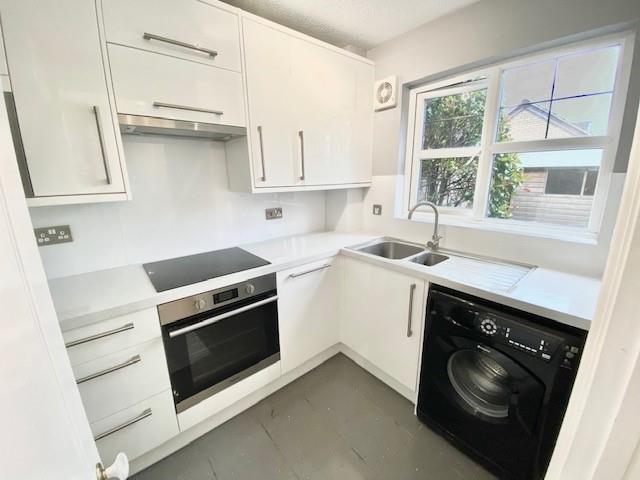 Additional image 5 of Napier Close, London Colney, ST. ALBANS