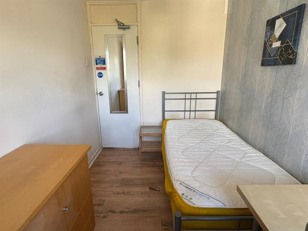 Additional image 9 of Bradshaws, Hatfield