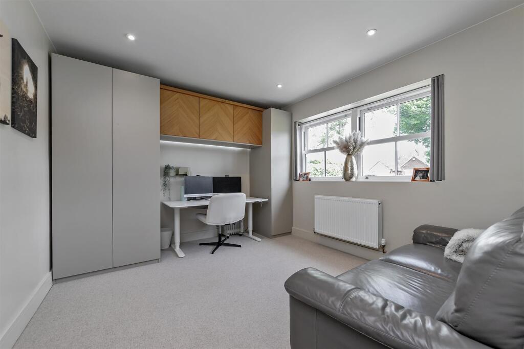 Additional image 12 of The Meads, Bricket Wood, St. Albans