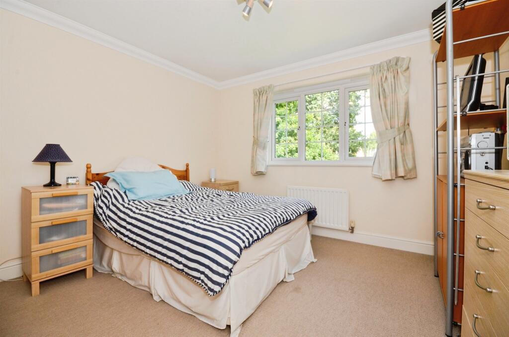 Additional image 13 of Jays Close, Bricket Wood, St. Albans