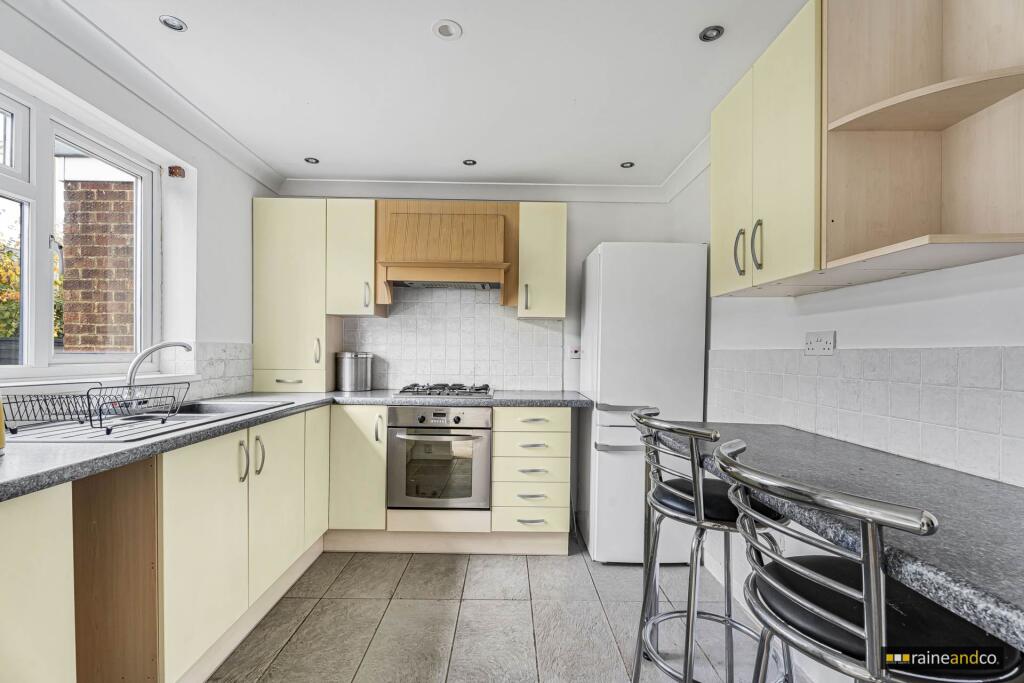 Additional image 26 of Ground Lane, Hatfield